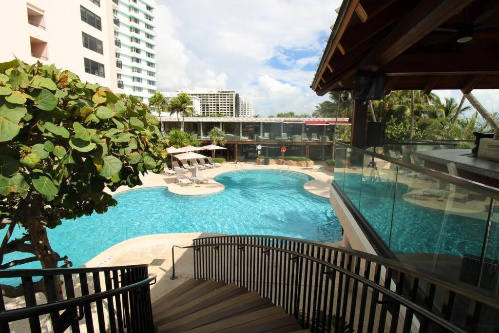 Alexander 511 Beachfront Condo With 2 Pools, Direct Beach Access, Sauna, Tikki Bar Маямі-Біч Екстер'єр фото